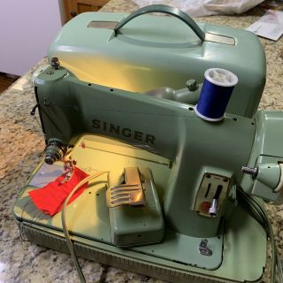 Vintage Singer Sewing Machine W/case 185k Green With Foot Pedal Read