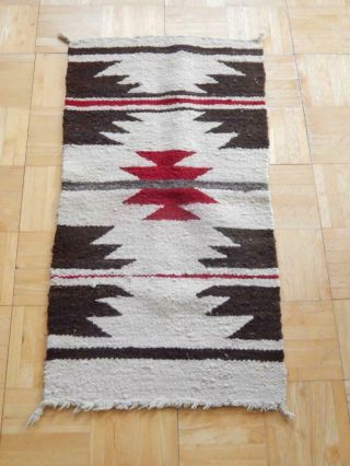 Vintage Navajo Indian Gallup Throw Rug - Crystal - Classic Colors,  Design