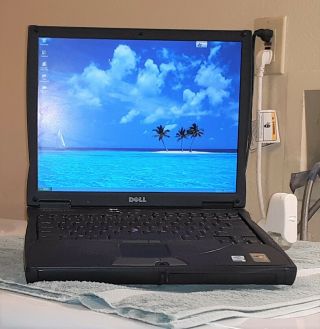 Vintage Dell Inspiron 4100 Running Both Windows Xp And Windows 98