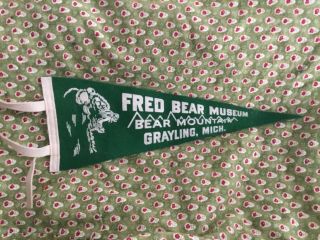 Vintage Fred Bear Archery Co Grayling Mi Museum Pennant Flag Recurve Bow Awesome