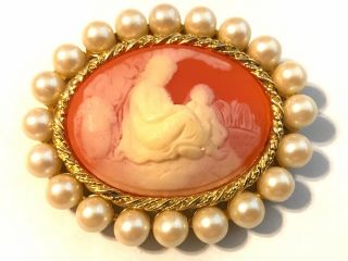 Vintage Mother And Child Carved Shell Oval Cameo Gold Tone Pearl Brooch 2 1/4”