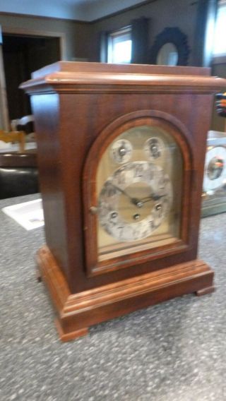 Vintage wind up Old Wood D.  R.  P Clock Movement Chimes 3