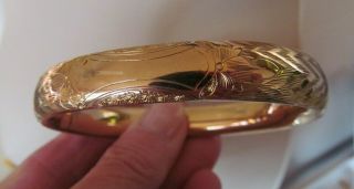 Vtg Gold Filled F.  M.  Co Hinged Bangle Bracelet No Mono Engraved Chevron Floral