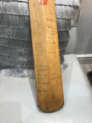 Vtg English Cricket Bat Signed By Various Counties - Bedi/palmer/symonds/kitchen
