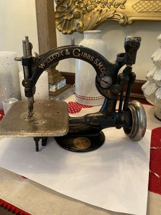 Antique Wilcox & Gibbs S.  M Co Sewing Machine