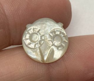 Antique Vintage Victorian Period Carved Mother Of Pearl Shell Button Owl Bird