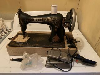Vintage 1917 G Series Singer Sewing Machine W/case - Pedal Etc Serial No G5634921