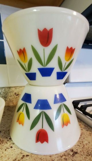 Vintage Fire King Tulip Splash Proof Mixing Bowls Set Of Three 2