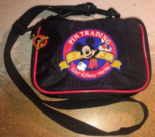 Disney Parks Walt Disney World Small 5” X 7” Pin Trading Bag 3 Pages And 1 Mesh