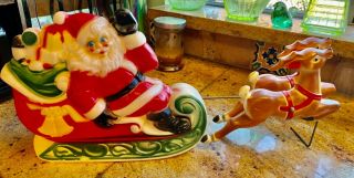 Vtg 1970 Empire Plastic Santa In Sleigh With Reindeer Blowmold Blow Mold Lighted