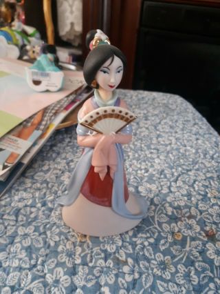 Walt Disney Vintage Mulan Princess W/fan Ceramic Porcelain Figure