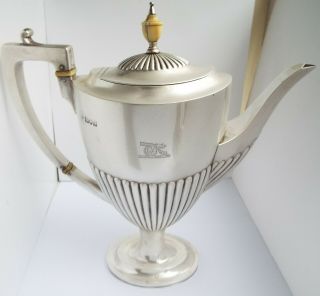 Suprb Huge Size Heavy English Antique Victorian 1899 Solid Silver Tea Coffee Pot