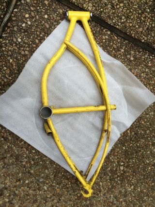 Vintage 1975 Yellow Schwinn Stingray Bicycle Bike Frame,  Forks And Misc Items