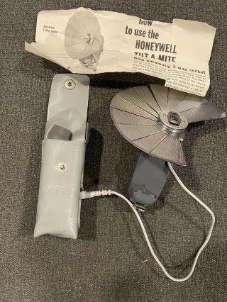 Honeywell Tilt - A - Mite Fan Light - Meter Flash Vintage Unit,  Case