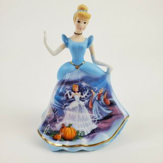 Disney Princess Cinderella - 2004 Bradford Edition 82581 - Figurine Bell Ceramic
