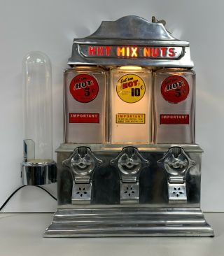 The Challenger Deluxe Hot Nut 5 Or 10 Cent Vending Machine