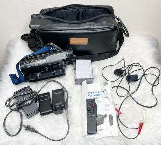 Vintage Sony Ccd - Tr400 12x Steady Shot Video 8 Handycam With Accessories.