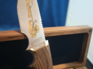 Vintage GERBER Model 400 Commemorative Bill of Rights - Fixed Blade Knife - 4