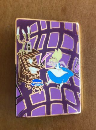 2004 Disney Alice In Wonderland Falling Le Limited Edition 1000 Pin 27541