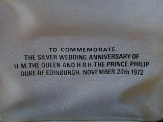 Vintage Commemorative Solid 3.  5470 oz Silver Bar,  Queen Elizabeth II 2