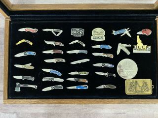 Buck Knife Collectors Display Case With 30 Pins Hat Or Tie Tack Lapel And Coin