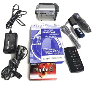 Vintage Sony Handycam Dcr - Trv33 Digital Camcorder Player Bundle Nightshot
