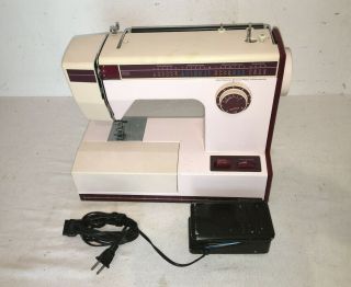 Vintage Montgomery Wards Sewing Machine Model Uht J 1954 - Great