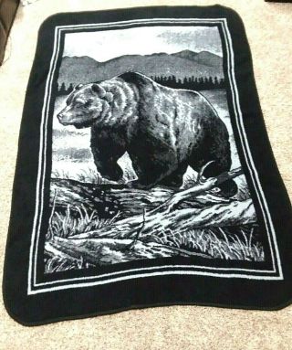 Vintage San Marcos El Reversible Black /gray Grizzly Bear 85x58 Blanket