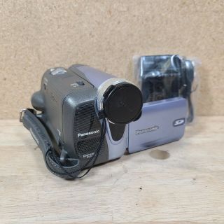 Vtg Panasonic Pv - Gs19 24x Mini Dv Camcorder With Battery & Charger
