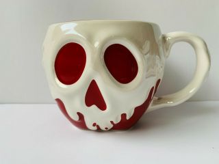 Disney Store Snow White & Seven Dwarfs Poison Apple Ceramic Sculptured Mug Shiny