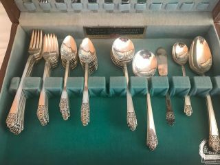 Wm.  Rogers Overlaid Is Silverplate Flatware 8 Place Settings,  Box