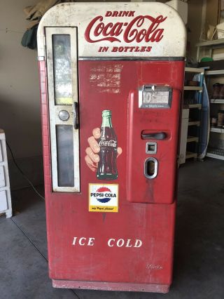 Vintage 1950s Vendo Coke Coca Cola Soda Vending Machine Model 81b.  It