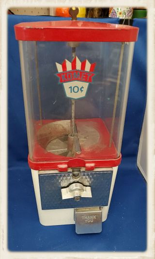 Vintage Komet 10 Cent Gumball Vending Machine.