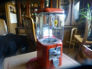 Vintage Gumball Machine Acorn 5 Cent Fine Paint Lock/key