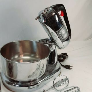 Vintage Dormeyer Silver - Chef 4300 Stand Mixer with Bowls and Beaters VGC 3