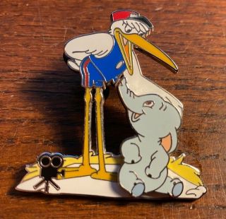 Disneyland Walt Disney Classics Baby Dumbo Elephant & Mr.  Stork Le Pin