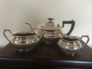 Lovely 3 Piece Silver Plated Half Ribbed Tea Service (ref 4111)