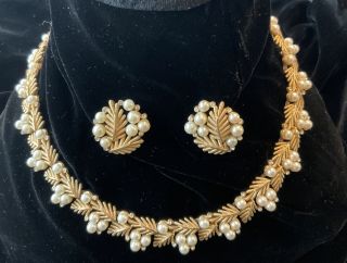 Vintage Crown Trifari Goldtone Faux Pearl And Rhinestone Necklace & Earrings