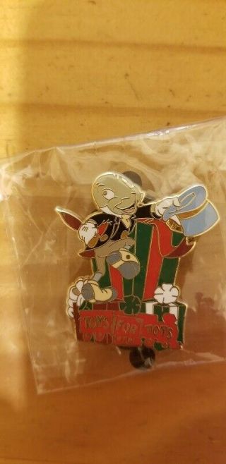 Disney Pin Dsf Toys For Tots - Jiminy Cricket From Pinocchio 2009 - Le 200