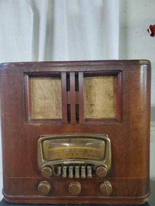 Vintage Montgomery Ward Airline Radio Model 04br - 729a Made In Usa