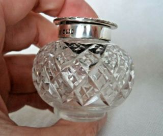 Elegant Victorian 1901 Solid Silver Mounted Cut Glass Inkpot / Inkwell