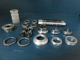 Vintage Campagnolo Bottom Bracket And Headset Spare Parts Super/nuovo Record