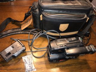 Vintage Nikon Vn - 340 8mm Video Camcorder With Solidex Camera Bag And Remote