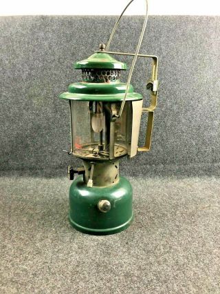 Vintage 1957 Coleman Lantern Model 220e Pyrex Sunrise Globe W/ Reflector