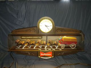 Budweiser Champion Clydesdale Horse Team Bar Tavern Light Sign Clock - Vintage