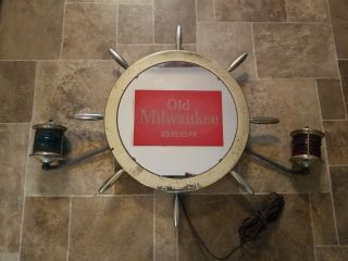 (vtg) 1961 Old Milwaukee Beer Ships Wheel Glass Mirror Light Up Sign Nautical Wi