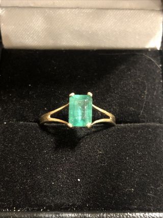 Vintage 10k Solid Yellow Gold Ring W/ Emerald 1.  4g