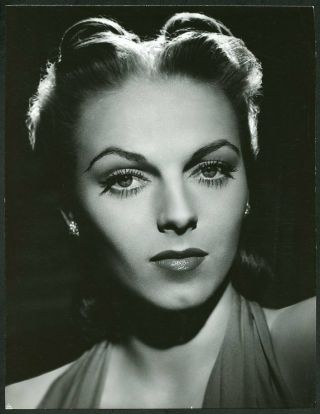 Vera Zorina In Stunning Portrait By George Hurrell Vintage 1939 Photo