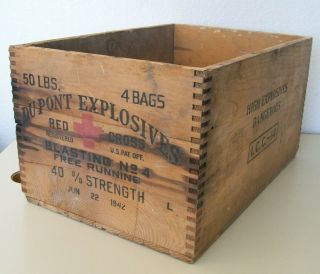 Vtg Dupont Explosives Red Cross Blasting No.  4 50 Lbs.  4 Bags Wooden Crate Box