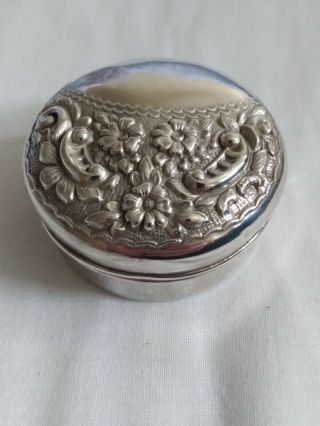 Antique Edwardian Solid Silver Pill Snuff Or Trinket Box Hallmarked Chester 1905
